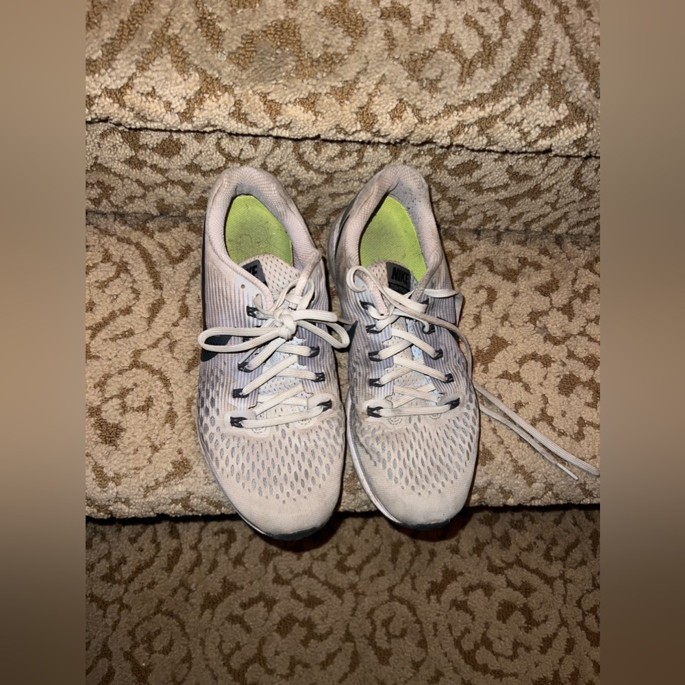 Nike tennis shoes